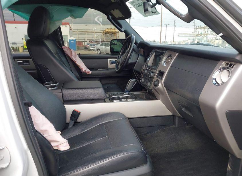 Photo 5 of 2017 Ford Expedition LIMITED (VIN 1FMJU1KT4HEA52490)