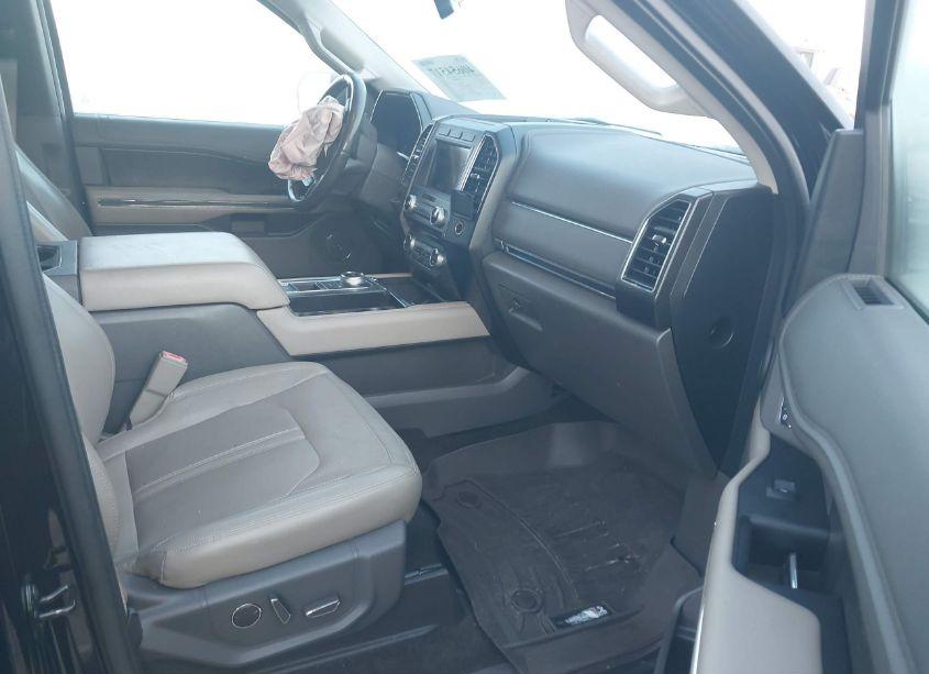 Photo 5 of 2018 Ford Expedition LIMITED (VIN 1FMJU1KT4JEA47473)