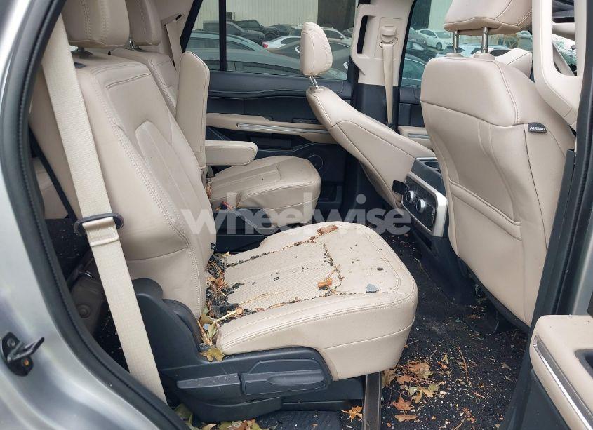 Photo 8 of 2022 Ford Expedition LIMITED (VIN 1FMJU1KT4NEA05973)