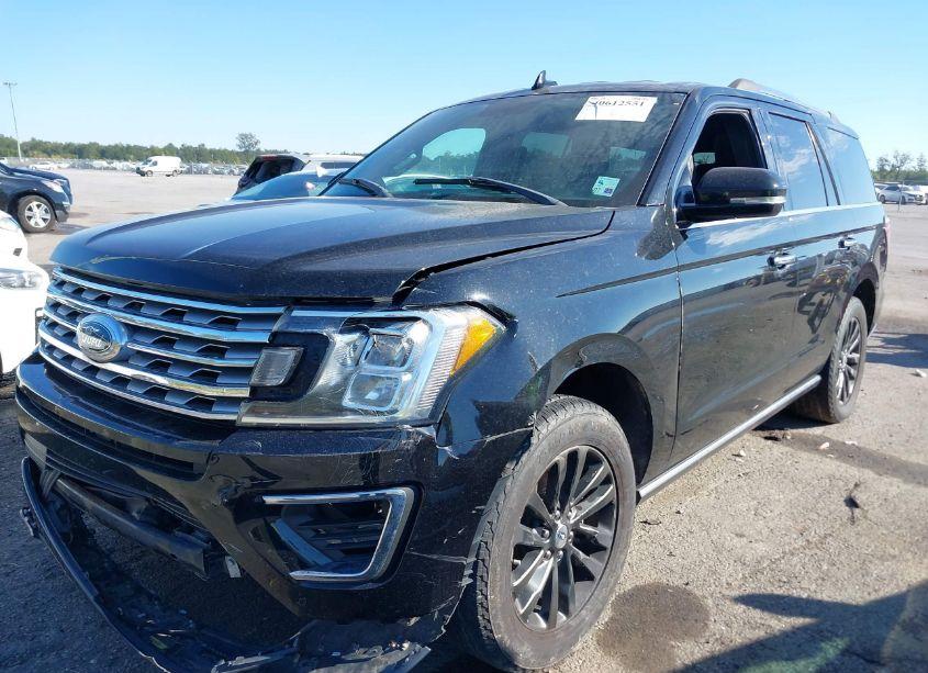 Photo 2 of 2018 Ford Expedition LIMITED (VIN 1FMJU1KT5JEA25157)