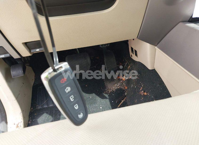 Photo 11 of 2016 Ford Expedition LIMITED (VIN 1FMJU1KT6GEF38426)