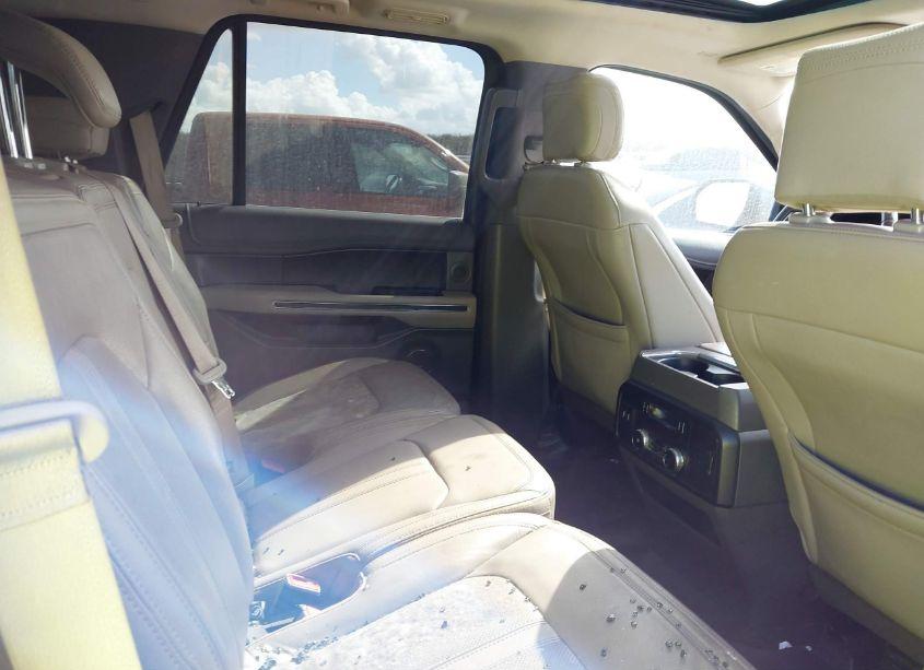 Photo 8 of 2018 Ford Expedition LIMITED (VIN 1FMJU1KT6JEA44560)