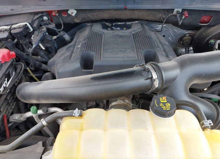 Photo 10 of 2018 Ford Expedition LIMITED (VIN 1FMJU1KT7JEA18887)