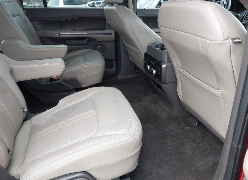 Photo 8 of 2018 Ford Expedition LIMITED (VIN 1FMJU1KT7JEA18887)