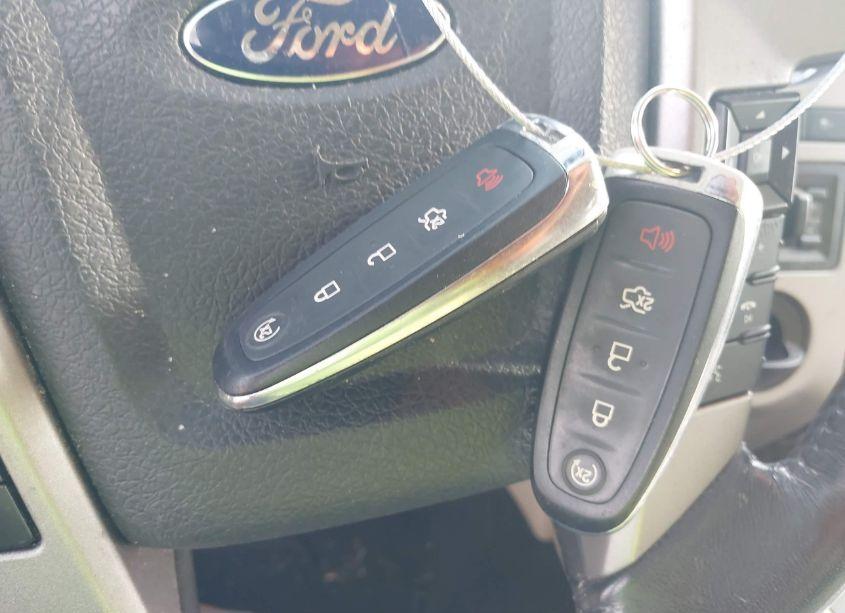 Photo 11 of 2016 Ford Expedition LIMITED (VIN 1FMJU1KT8GEF24091)