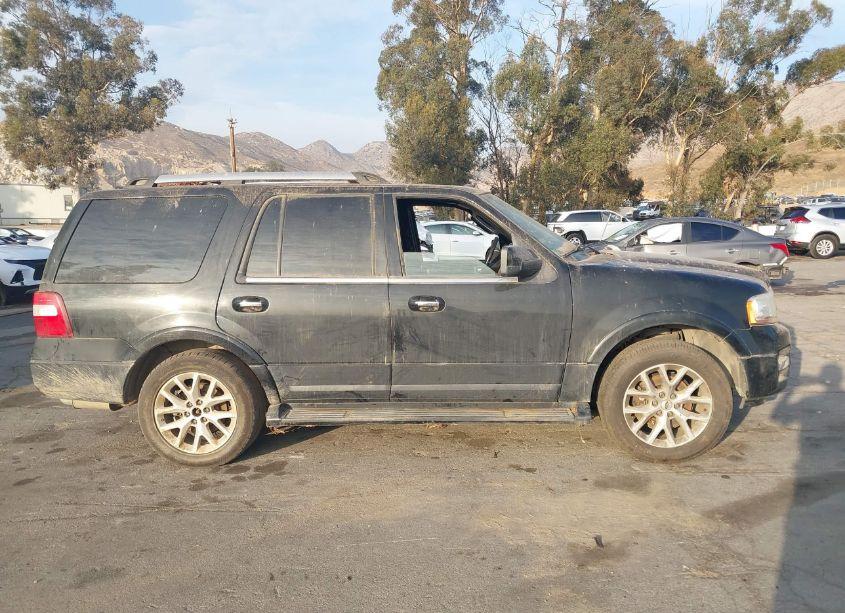 Photo 13 of 2016 Ford Expedition LIMITED (VIN 1FMJU1KT8GEF52957)