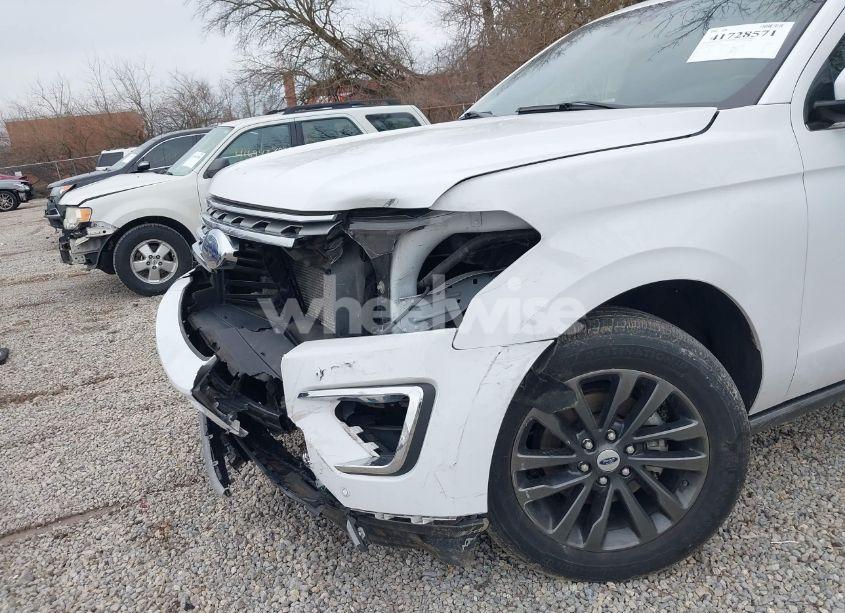 Photo 17 of 2020 Ford Expedition LIMITED (VIN 1FMJU1KT8LEB01943)