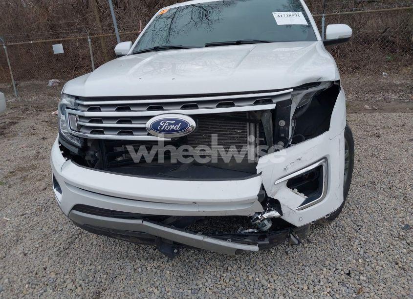 Photo 6 of 2020 Ford Expedition LIMITED (VIN 1FMJU1KT8LEB01943)