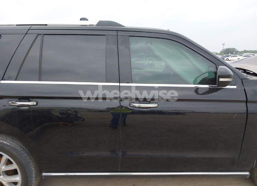 Photo 14 of 2018 Ford Expedition LIMITED (VIN 1FMJU1KT9JEA58954)