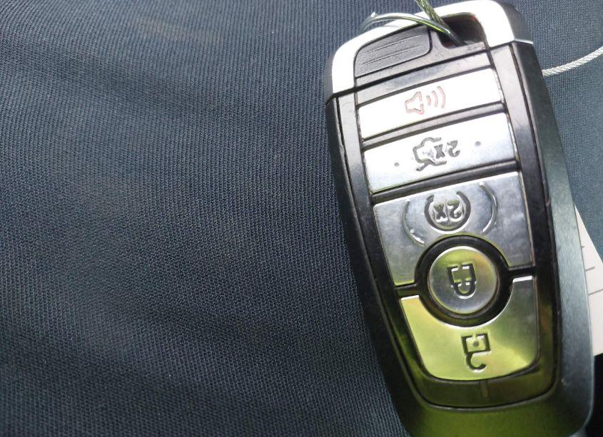 Photo 11 of 2019 Ford Expedition LIMITED (VIN 1FMJU1KT9KEA15880)