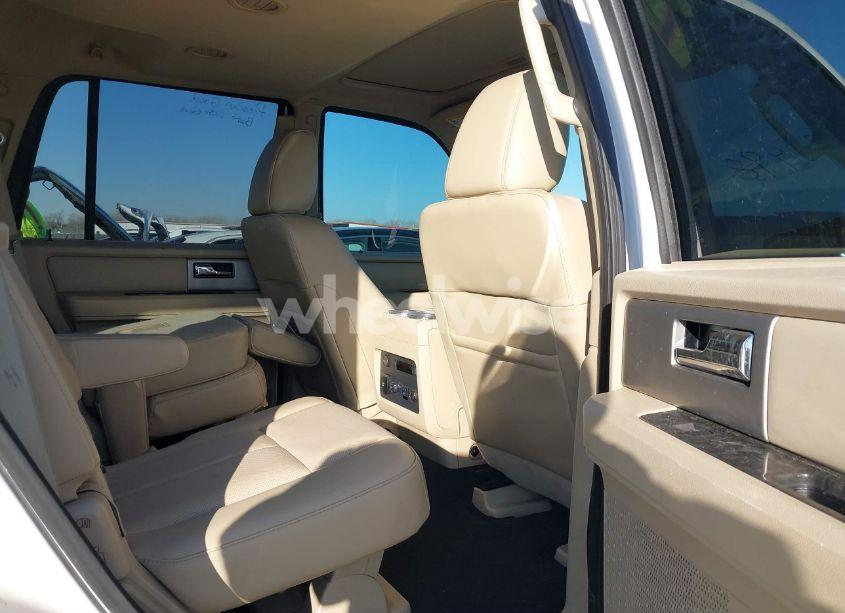 Photo 8 of 2017 Ford Expedition LIMITED (VIN 1FMJU1KTXHEA04962)