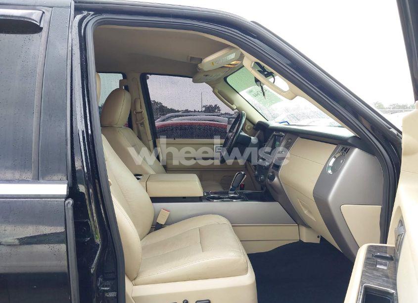 Photo 5 of 2017 Ford Expedition LIMITED (VIN 1FMJU1KTXHEA11636)