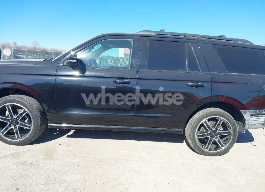 Photo 15 of 2019 Ford Expedition LIMITED (VIN 1FMJU1KTXKEA08744)