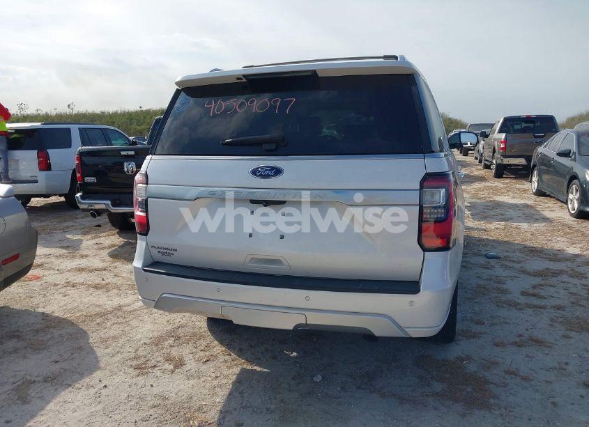 Photo 16 of 2018 Ford Expedition PLATINUM (VIN 1FMJU1LT3JEA51867)