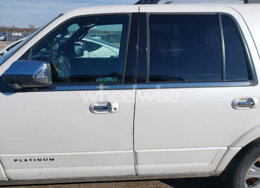Photo 14 of 2015 Ford Expedition PLATINUM (VIN 1FMJU1LT5FEF39404)