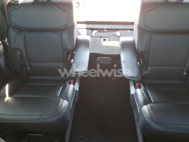 Photo 2 of 2025 FORD EXPEDITION PLATINUM N/A (VIN 1FMJU1M88SEA06564)