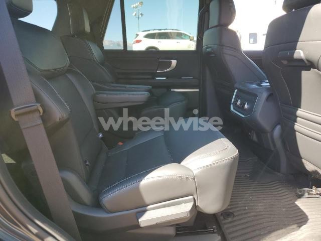 Photo 4 of 2025 FORD EXPEDITION PLATINUM N/A (VIN 1FMJU1M88SEA06564)