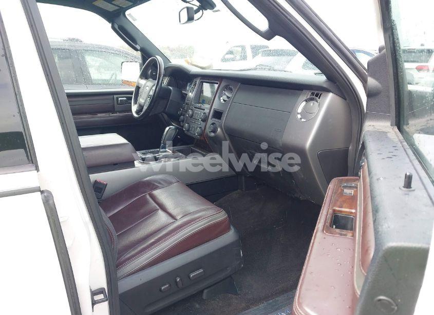 Photo 5 of 2016 Ford Expedition PLATINUM (VIN 1FMJU1MT0GEF03684)