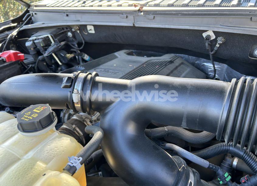 Photo 10 of 2018 Ford Expedition (VIN 1FMJU1MT0JEA54725)