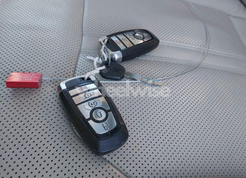 Photo 11 of 2018 Ford Expedition PLATINUM (VIN 1FMJU1MT1JEA68567)