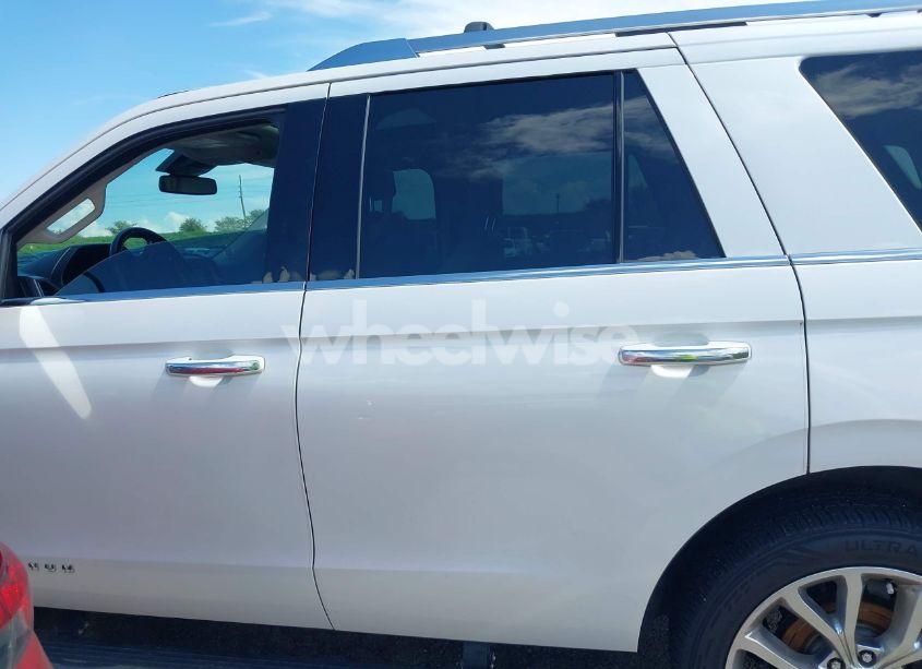 Photo 14 of 2019 Ford Expedition PLATINUM (VIN 1FMJU1MT1KEA08323)