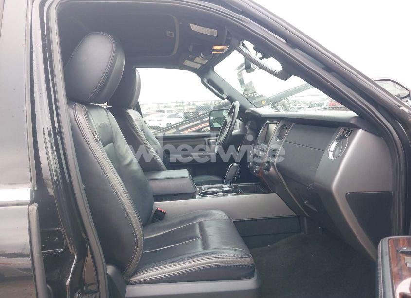 Photo 5 of 2015 Ford Expedition PLATINUM (VIN 1FMJU1MT2FEF02292)