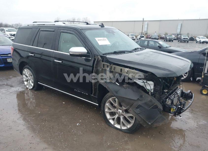 2018 Ford Expedition PLATINUM (VIN 1FMJU1MT2JEA16459) main photo
