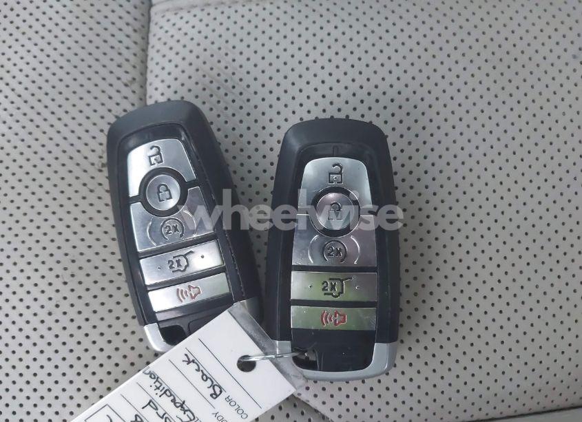 Photo 11 of 2018 Ford Expedition PLATINUM (VIN 1FMJU1MT2JEA16459)