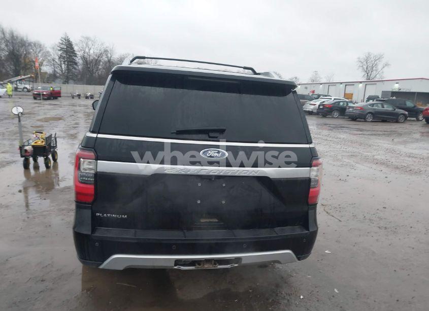 Photo 16 of 2018 Ford Expedition PLATINUM (VIN 1FMJU1MT2JEA16459)