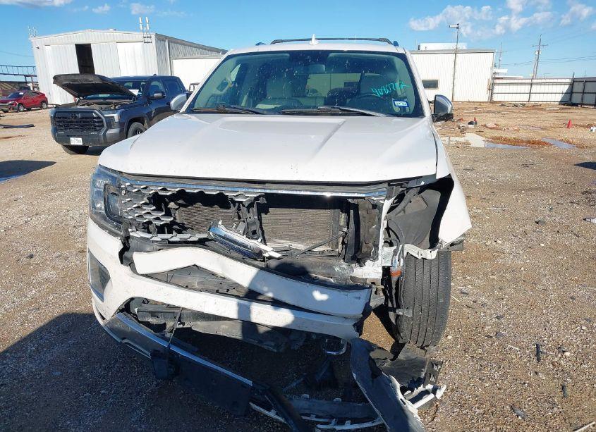 Photo 12 of 2019 Ford Expedition PLATINUM (VIN 1FMJU1MT3KEA03818)