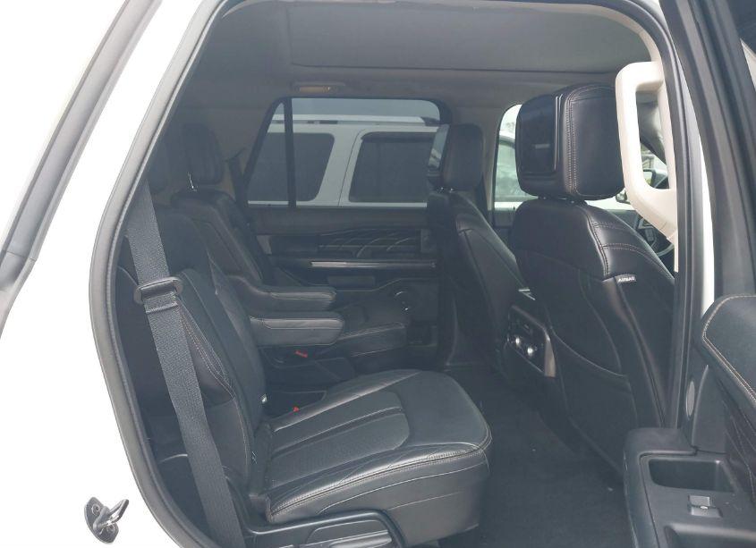 Photo 8 of 2018 Ford Expedition PLATINUM (VIN 1FMJU1MT4JEA17273)