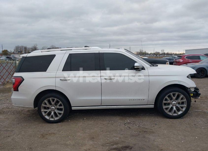 Photo 13 of 2019 Ford Expedition PLATINUM (VIN 1FMJU1MT6KEA09998)