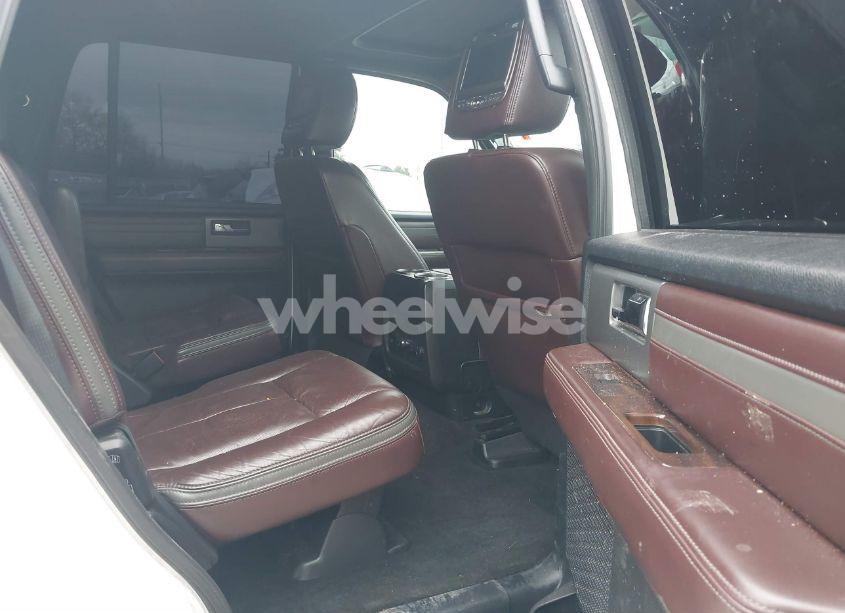 Photo 8 of 2016 Ford Expedition PLATINUM (VIN 1FMJU1MT8GEF06932)
