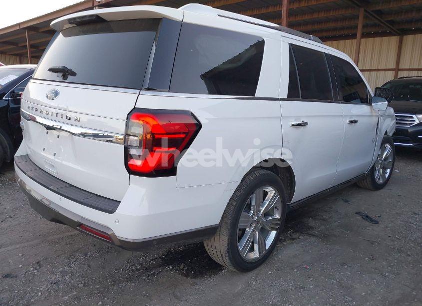 Photo 4 of 2022 Ford Expedition KING RANCH (VIN 1FMJU1PT1NEA17961)