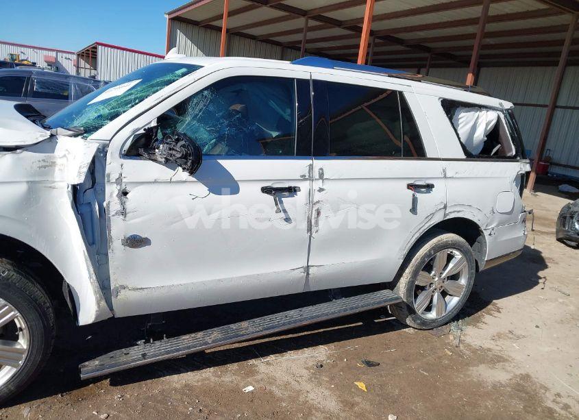 Photo 6 of 2022 Ford Expedition KING RANCH (VIN 1FMJU1PT2NEA07911)