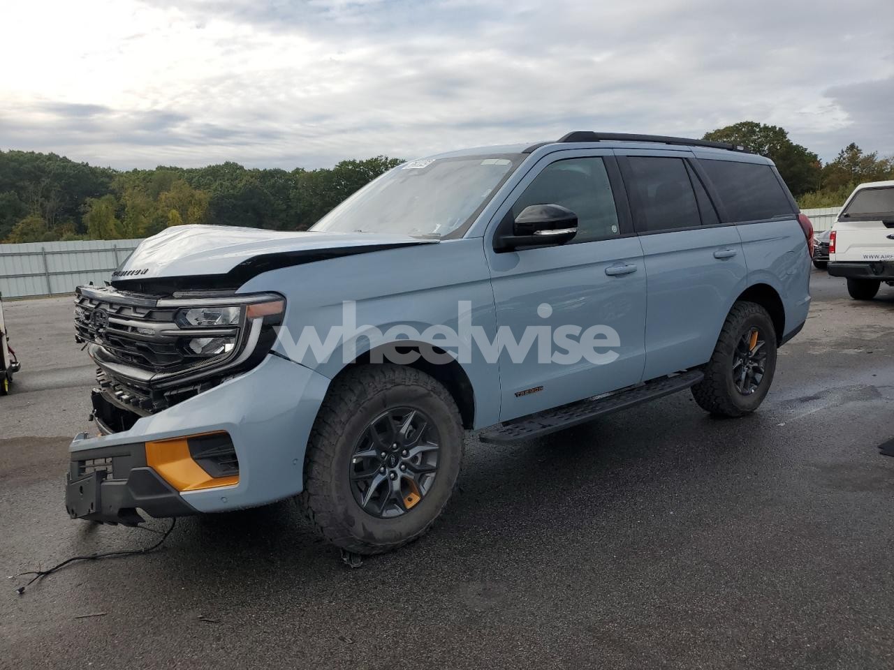 2025 FORD EXPEDITION TREMOR N/A (VIN 1FMJU1RG1SEA05885) main photo