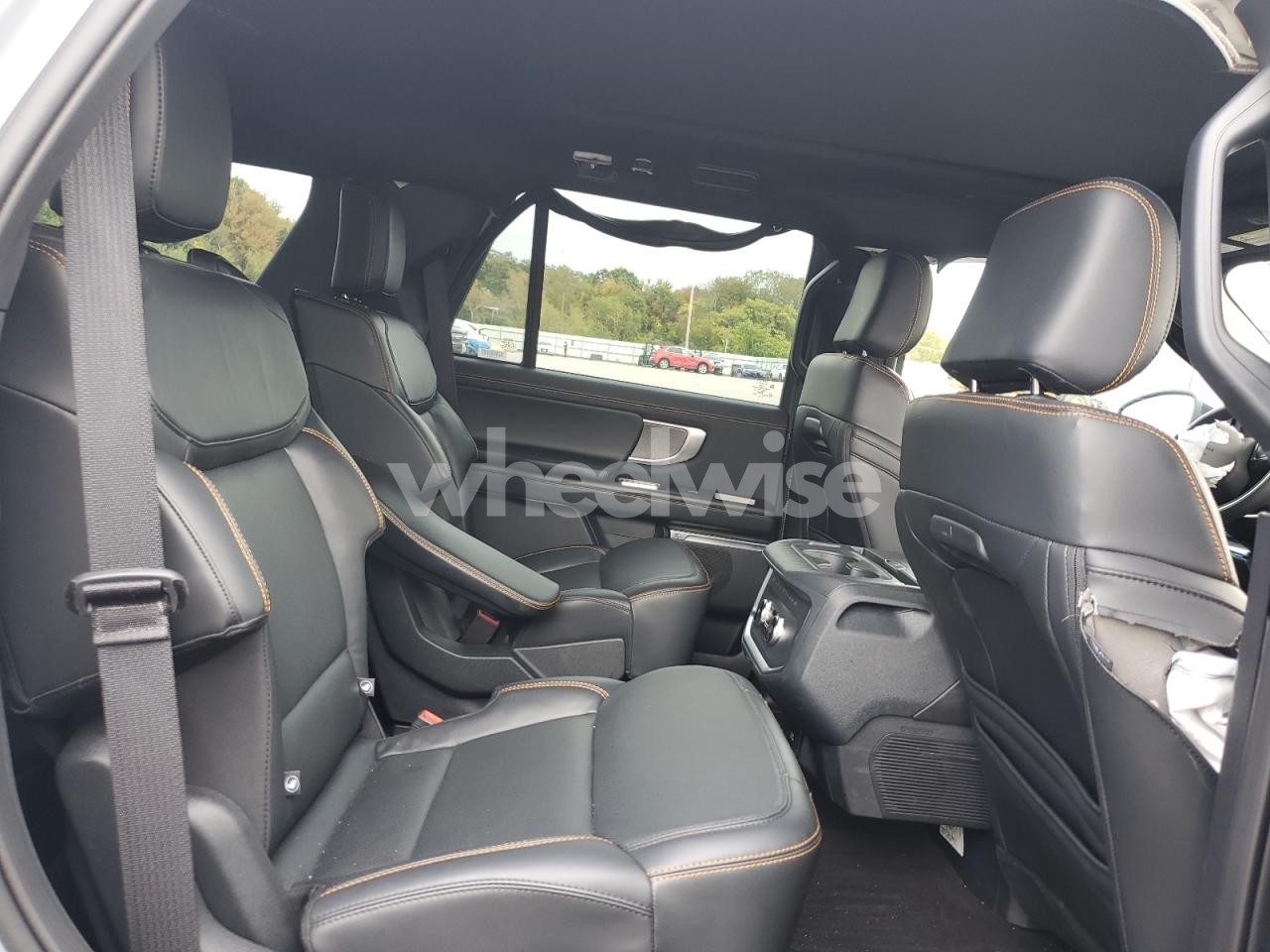 Photo 11 of 2025 FORD EXPEDITION TREMOR N/A (VIN 1FMJU1RG1SEA05885)