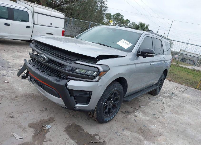Photo 2 of 2024 Ford Expedition TIMBERLINE (VIN 1FMJU1RGXREA07547)