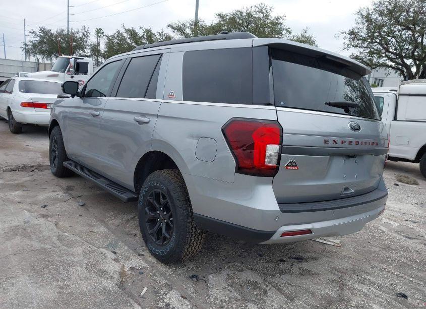 Photo 3 of 2024 Ford Expedition TIMBERLINE (VIN 1FMJU1RGXREA07547)