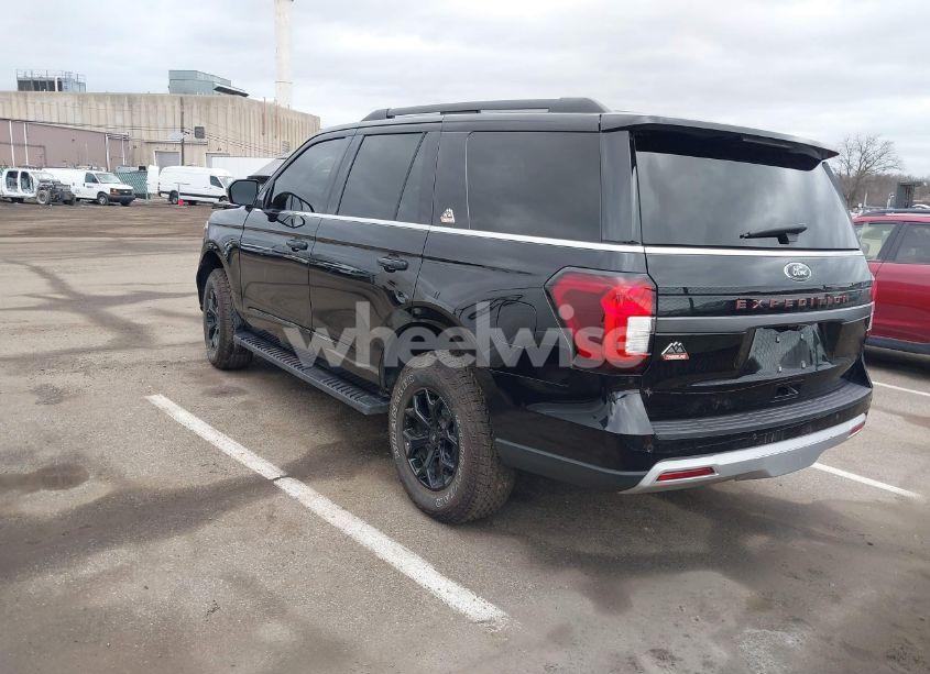 Photo 3 of 2024 Ford Expedition TIMBERLINE (VIN 1FMJU1RGXREA55808)