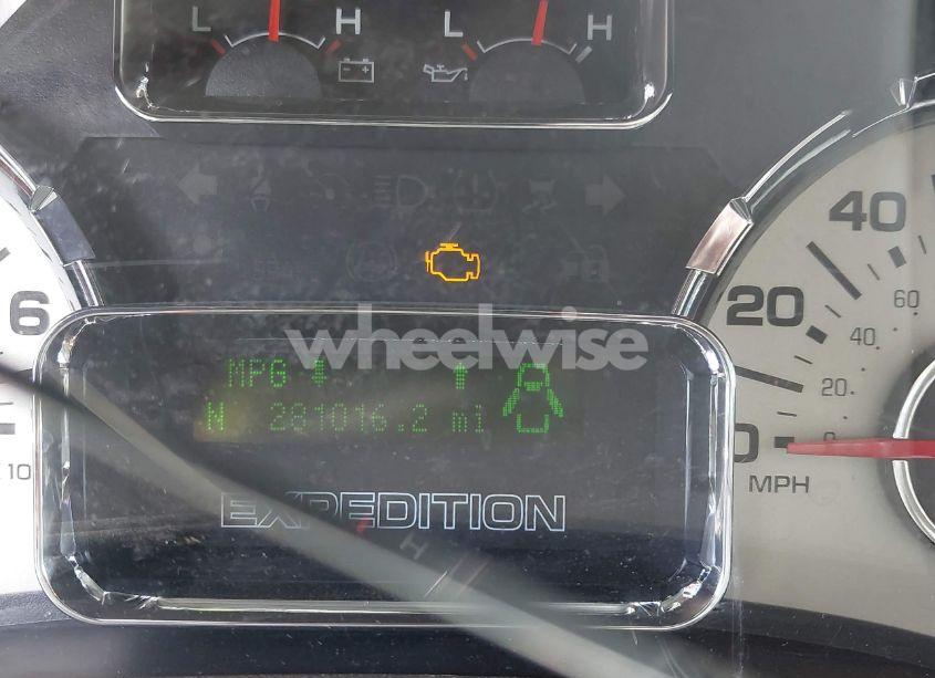 Photo 7 of 2010 Ford Expedition LIMITED (VIN 1FMJU2A50AEB72091)