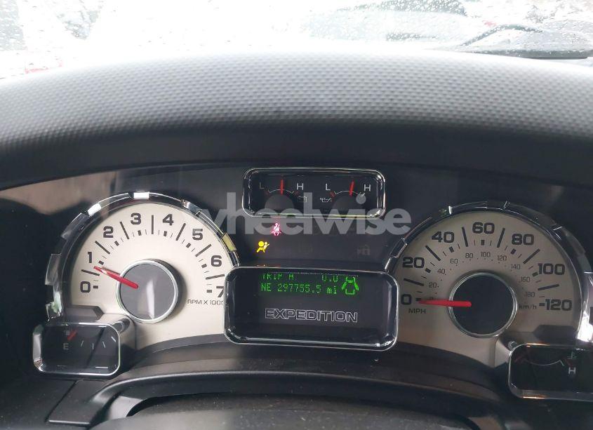 Photo 15 of 2011 Ford Expedition LIMITED (VIN 1FMJU2A51BEF19266)