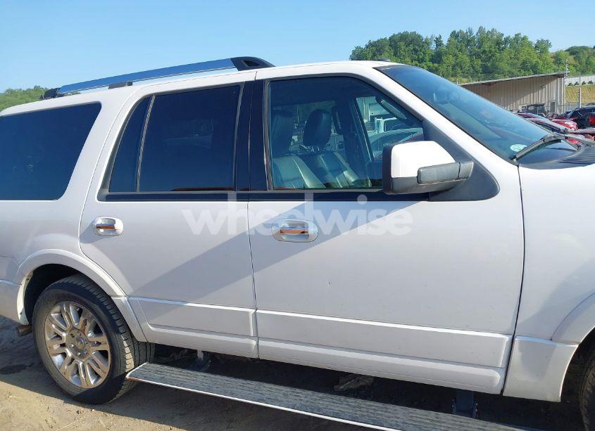 Photo 13 of 2012 Ford Expedition LIMITED (VIN 1FMJU2A51CEF66217)