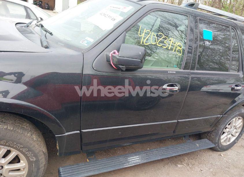 Photo 14 of 2014 Ford Expedition LIMITED (VIN 1FMJU2A51EEF27744)