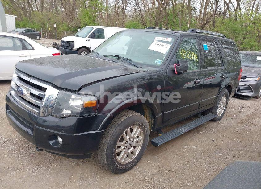 Photo 2 of 2014 Ford Expedition LIMITED (VIN 1FMJU2A51EEF27744)