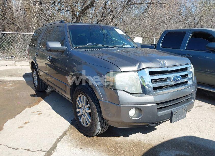 2013 Ford Expedition LIMITED (VIN 1FMJU2A52DEF02527) main photo