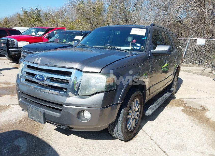 Photo 2 of 2013 Ford Expedition LIMITED (VIN 1FMJU2A52DEF02527)