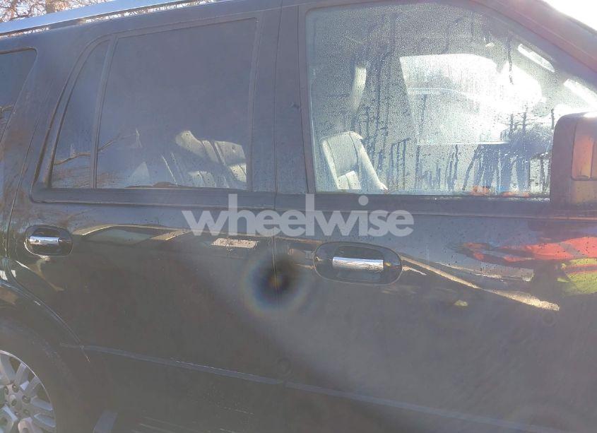 Photo 14 of 2014 Ford Expedition LIMITED (VIN 1FMJU2A52EEF51941)