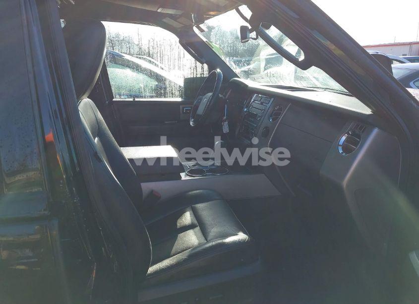 Photo 5 of 2014 Ford Expedition LIMITED (VIN 1FMJU2A52EEF51941)