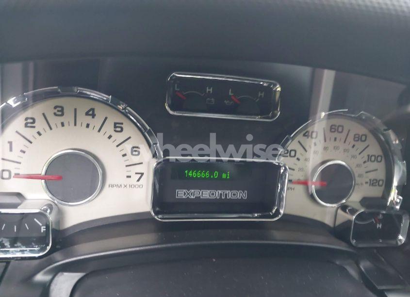 Photo 7 of 2010 Ford Expedition LIMITED (VIN 1FMJU2A53AEB47590)